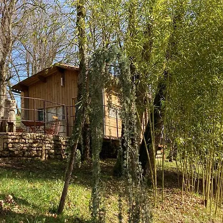 Holiday home Atypique Pour Sejours Deconnectes Chazelles (Charente)